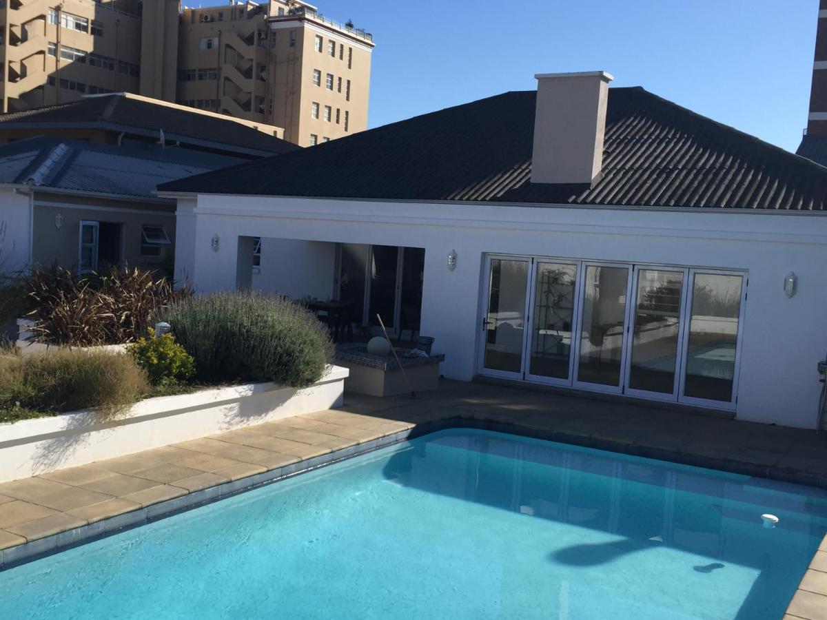 The Blue Lotus Guest House Port Elizabeth Exterior photo
